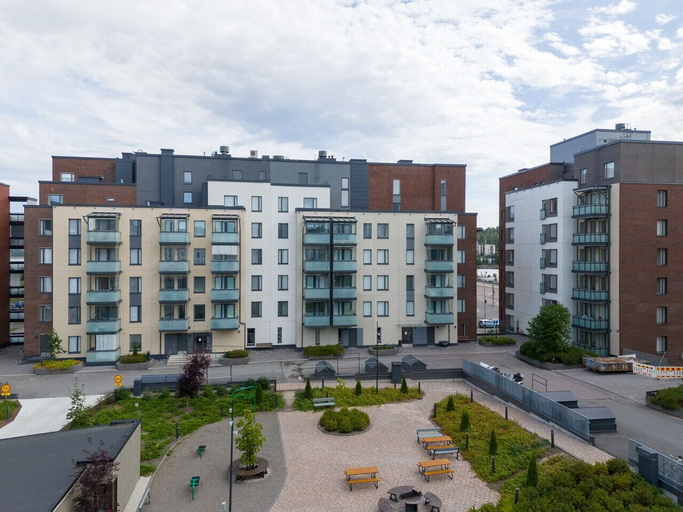 Exterior & Views, Spacious 2BR Apt - Lake View & Sauna, Central Finland