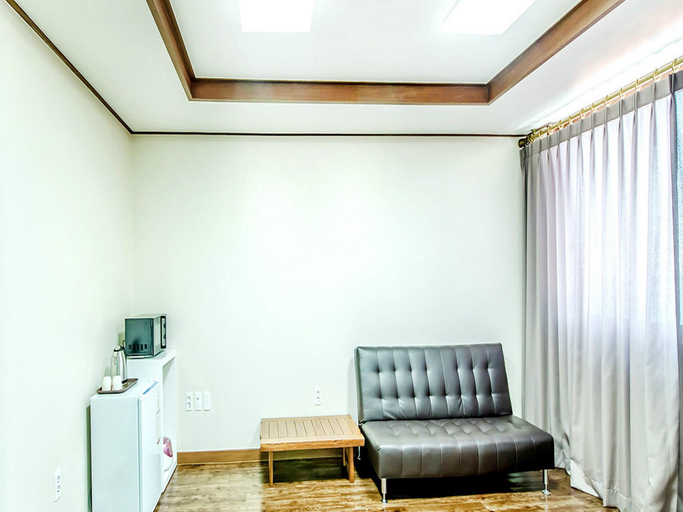 Others 5, Woorim Hotel, Jeju