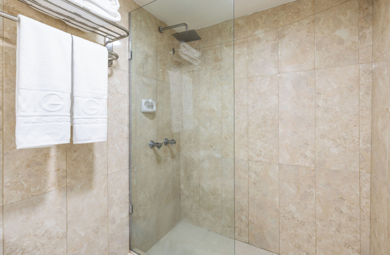 Bathroom 5, Grand Muthu Runaway Bay