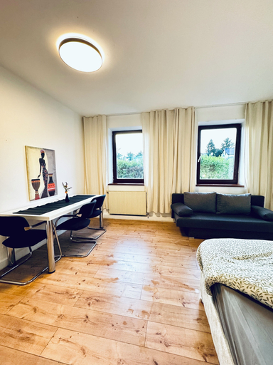 Others 3, Cozy 3BR Apt with Garden Sleeps 10, Wien