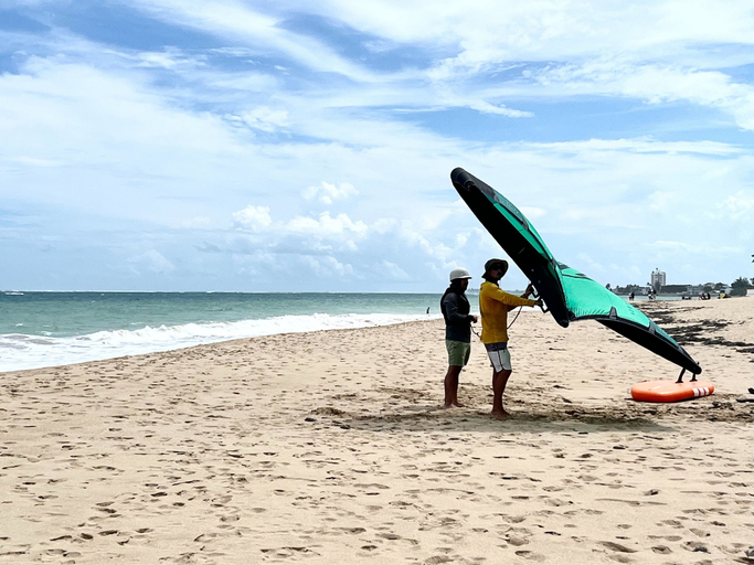 Room 2, Solar-powered Gem Tours Walk to Beaches Eats