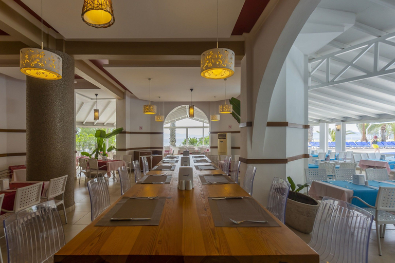 Food & Drinks 5, Club Muskebi, Bodrum