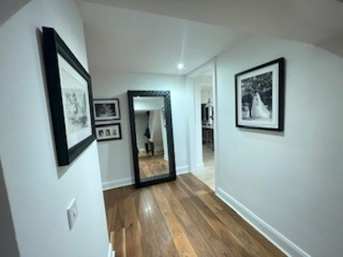 Interior 5, Spacious 5-bed House - Garden, Parking & Bbq