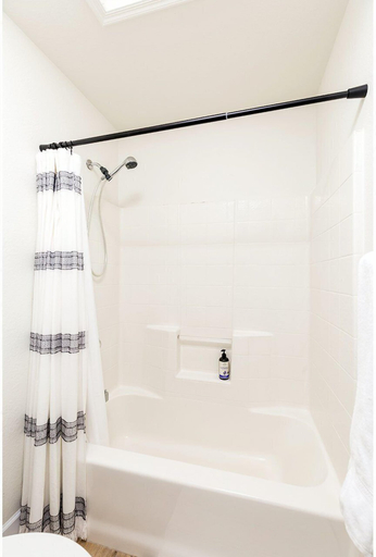 Interior 5, Western Hills-private Pool-putting Green-games & More!, Maricopa