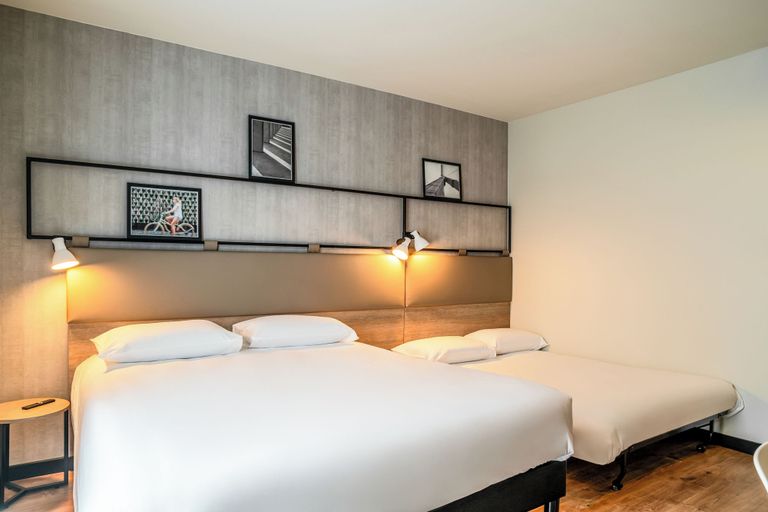 Bedroom 2, ibis Bordeaux Nord Carbon Blanc, Gironde