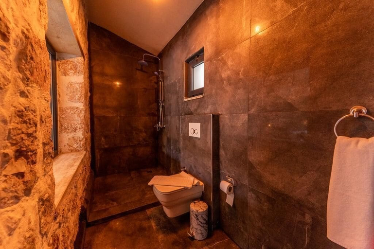 Bathroom, Medis Vilları, Kaş