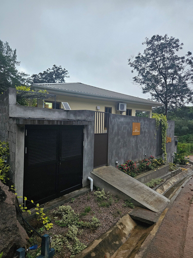 Exterior & Views 2, Solea Self Catering