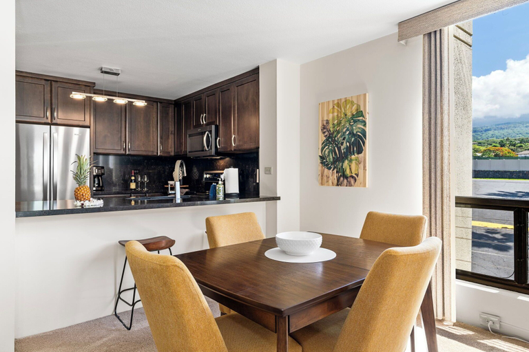Dining, Oceanfront Island Living - Beautiful Kona Condo for Extended Stays - Vrkcv, Hawaii