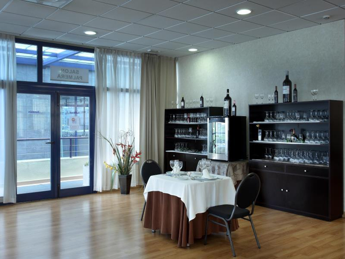 Food & Drinks, Exe Sevilla Palmera, Sevilla