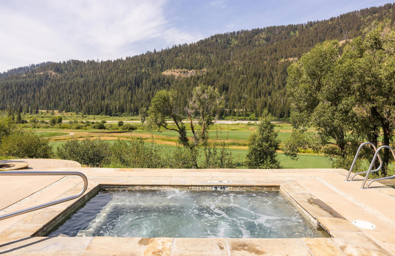 Sport & Beauty 2, The Sylvan Lodge at Snake River Sporting Club, Teton