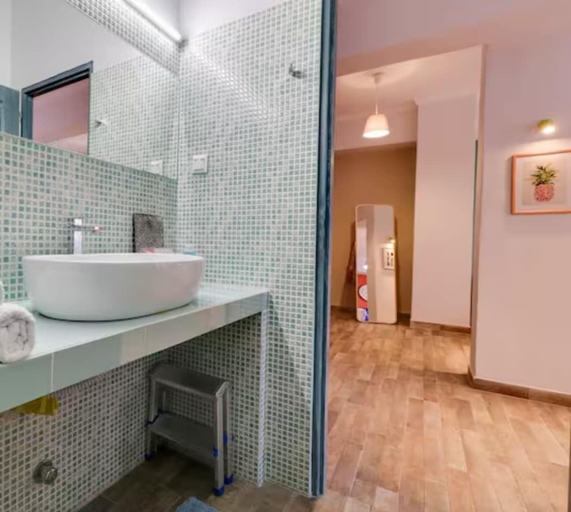 Room 5, Monastiraki 212 - 43m2 Superhost Hub, Attica