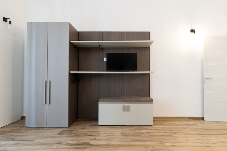 Room 5, Nicolaus 204 - Brown Room by Wonderful Italy, Bari