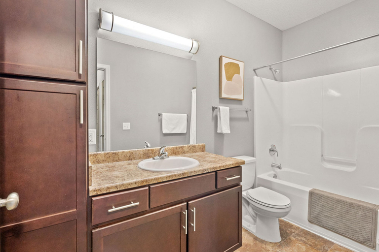 Room 5, Modern Retreat in West Des Moines, Dallas