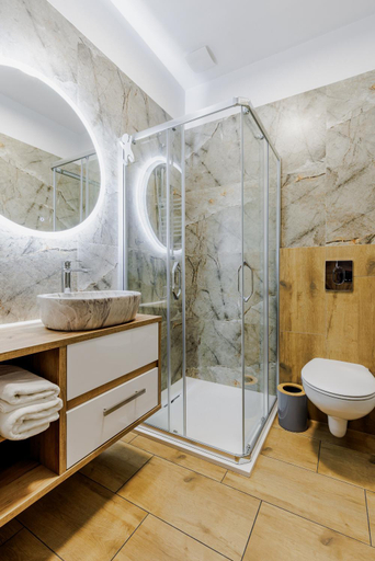 Bathroom 3, CISZA i SPOKOJ, Warsaw