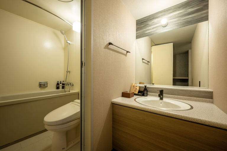 Bathroom 4, Yamanaka Onsen KAJIKASO, Kaga