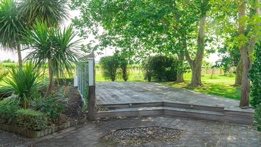 Others 4, Fairhall Lodge, Marlborough