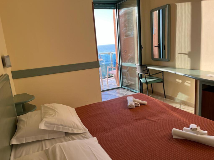Bedroom 5, Abbazia Club Hotel Marotta, Pesaro E Urbino