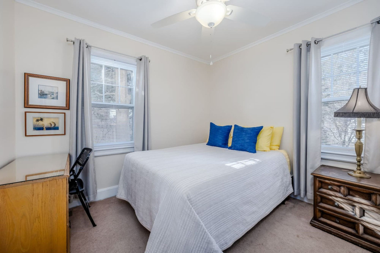 Room 5, Beachfront Retreat - 5BR Home With Stunning Views, Suffolk