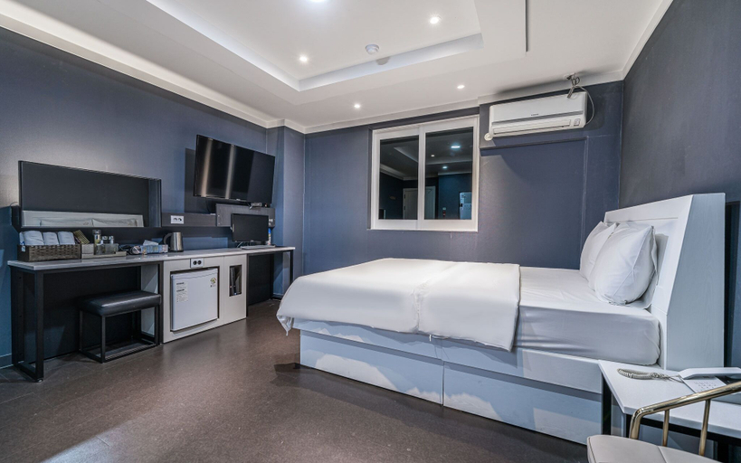 Bedroom 4, Gwangmyeong Sum, Geum-cheon