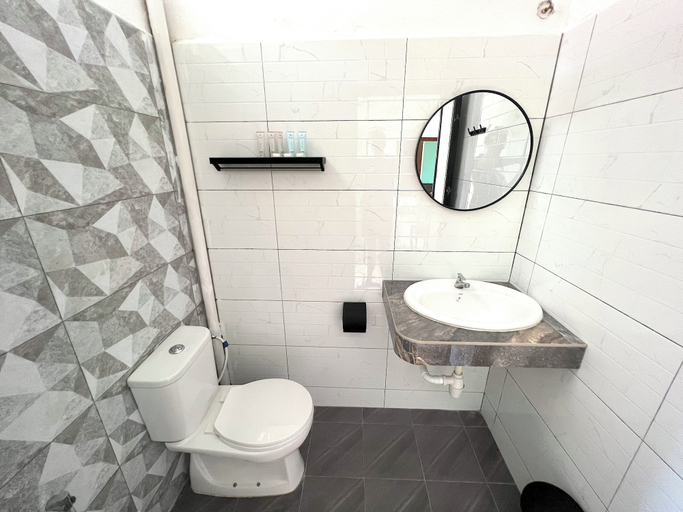 Bathroom 4, Papaya Resort, Mersing