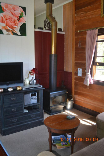 Others 3, Barney Creek Vineyard Cottages, Beaudesert - Pt C