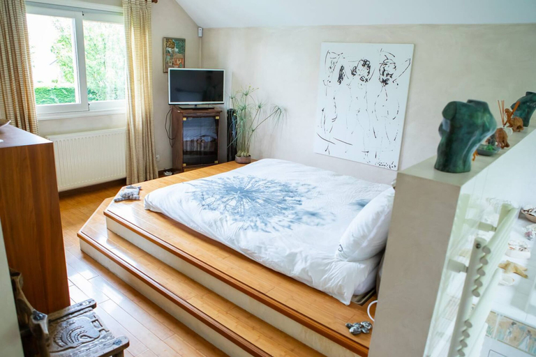 Room 4, Villa au Bord du lac Avec Piscine Privee et Acces Direct au lac, Haute-Savoie
