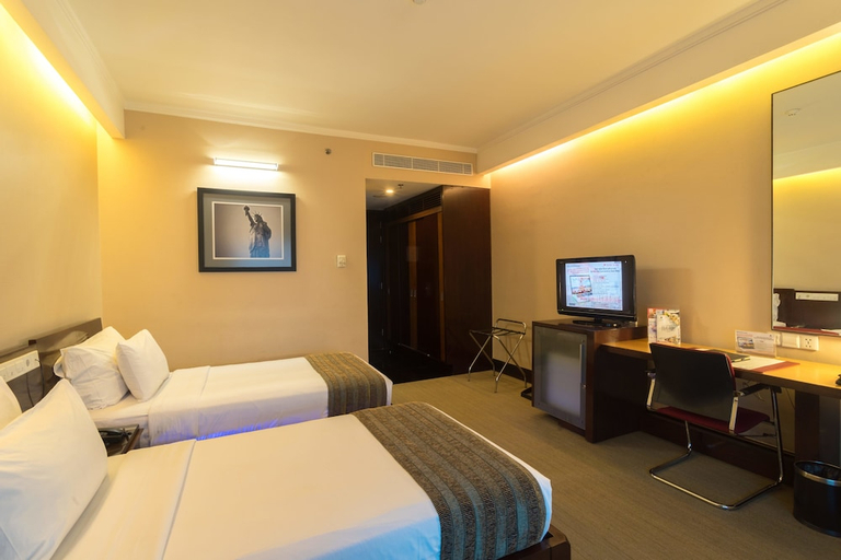 bedroom 37