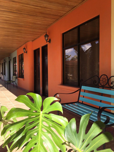 Others 3, Villas el Cenizaro, Alajuela