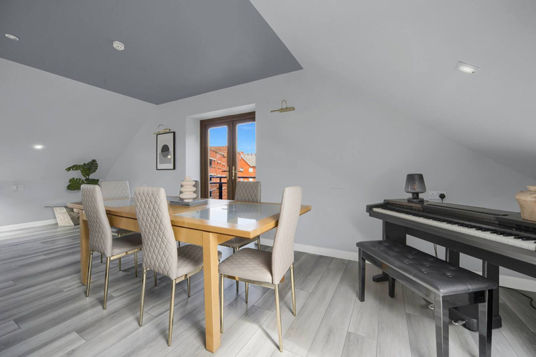 Room 3, Luxury Penthouse Suite - Swansea Central - Beach, Swansea