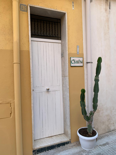 Others 4, Affittacamere “Ciatu”, Trapani