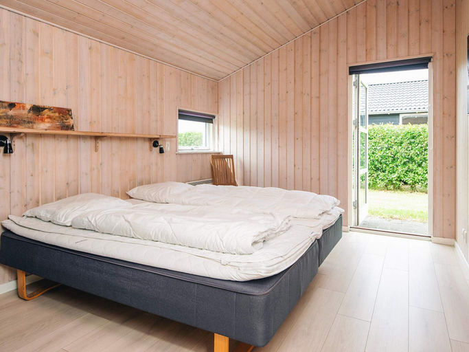 Bedroom 2, 5 Star Holiday Home in Ansager, Varde