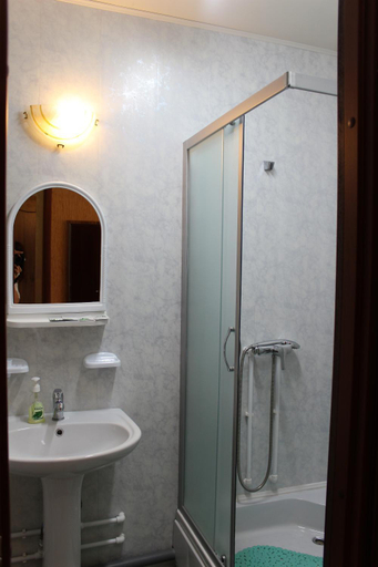 Others 5, Hotel Tsaritsinsky, Southern