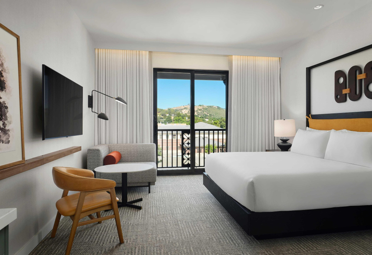 Bedroom 3, The Ava Hotel Paso Robles, Curio Collection By Hilton, San Luis Obispo