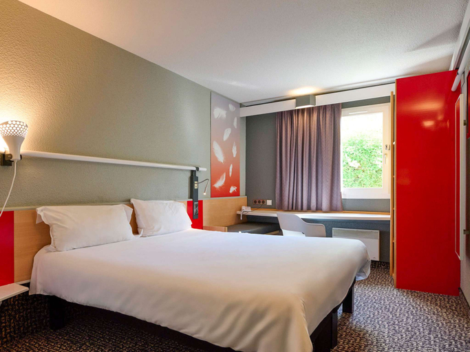 Bedroom 4, ibis Abbeville, Somme