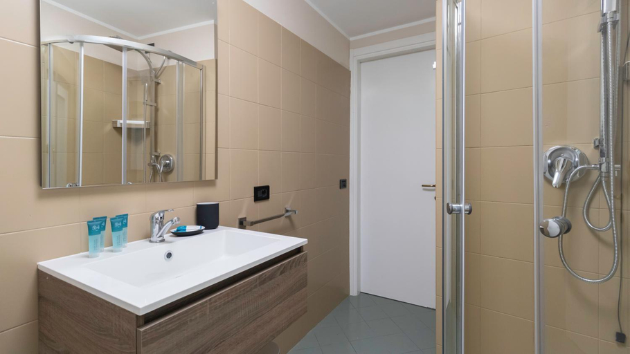 Bathroom 2, Italianway - Venezia 33, Milano
