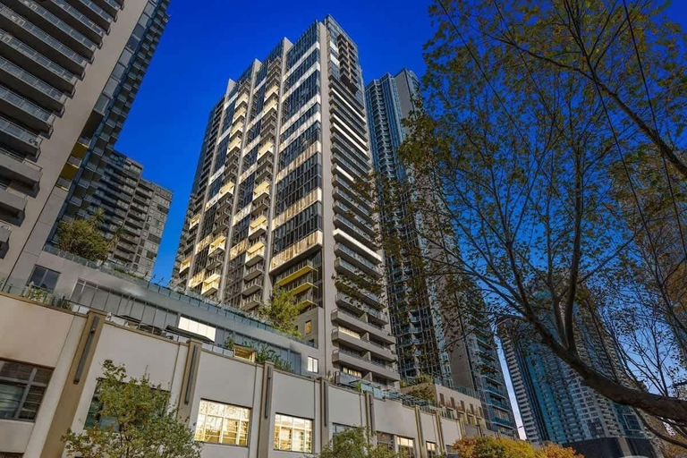 Interior 4, Large 3BR Apt Near Crown, Sleeps 10, Free Parking, Melbourne