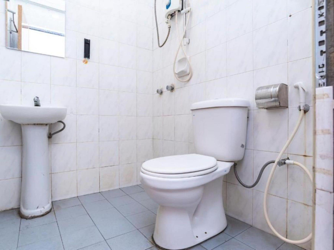 Bathroom 3, Golden Horse Hotel, Johor Bahru