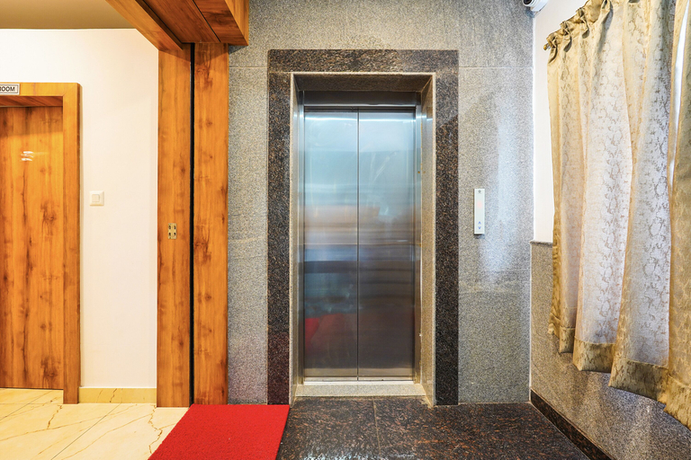 Public Area 2, FabHotel Royal Grand, Bangalore