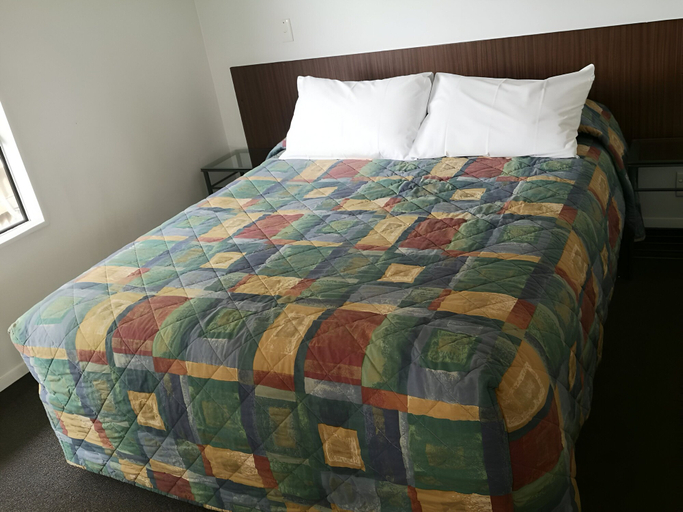 Bedroom 5, Napier Nest Motel, Hastings