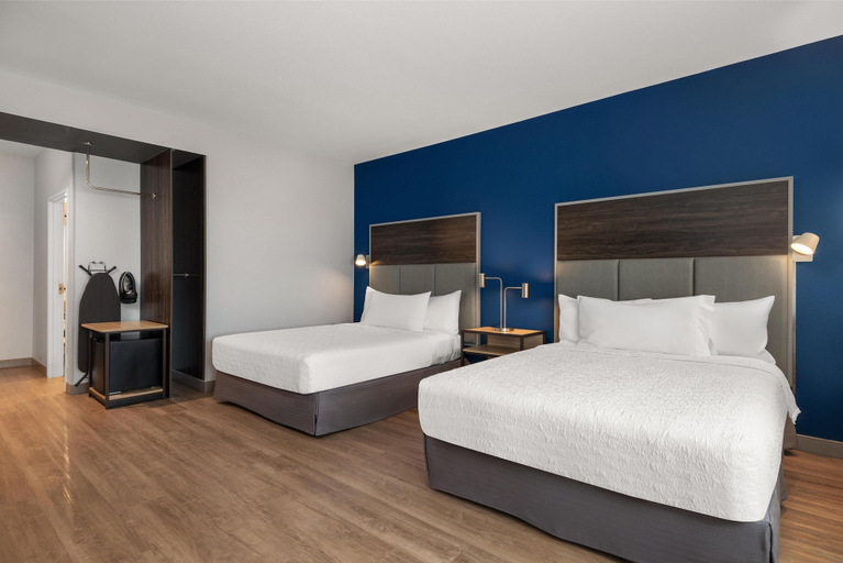 Bedroom 3, Tru By Hilton Fort Worth Lake Worth, Fort Worth