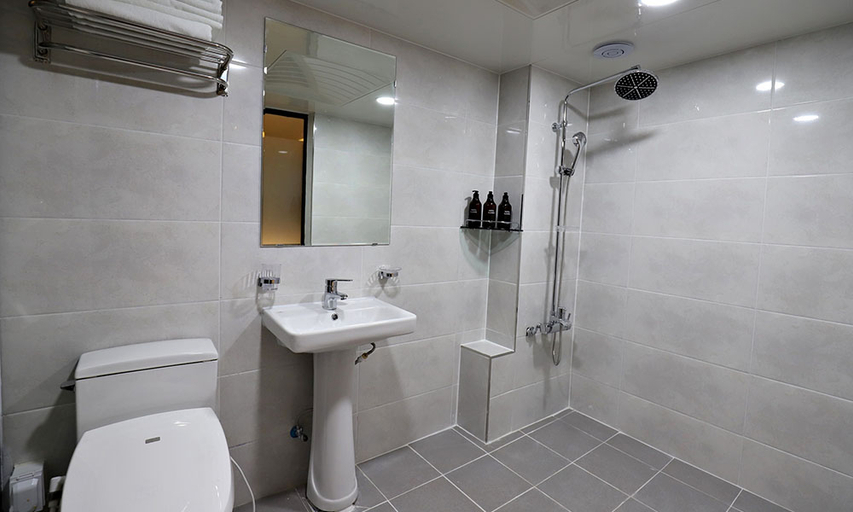 Bathroom 5, Incheon ILLUWA Hotel, Jung