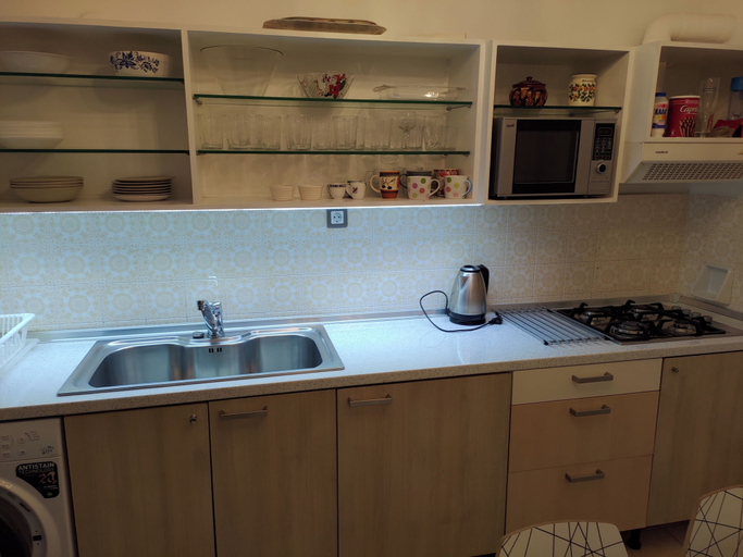 Private kitchen 4, Apartment - Sleeps 5 - Parking - Balcony, Central Macedonia