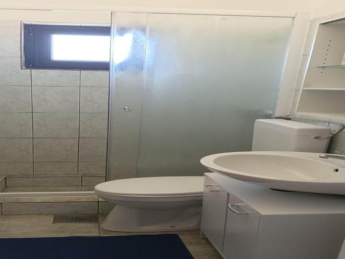Bathroom 3, Nice apartment in Zadarska županija w/ , Starigrad