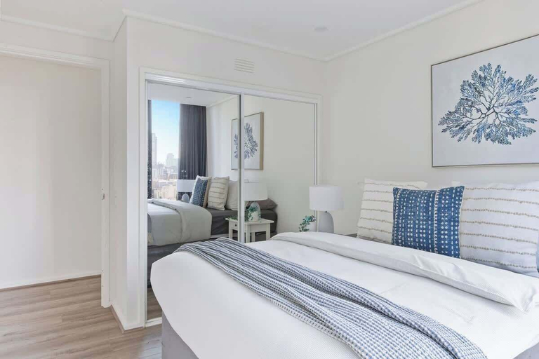 Interior 5, Large 3BR Apt Near Crown, Sleeps 10, Free Parking, Melbourne