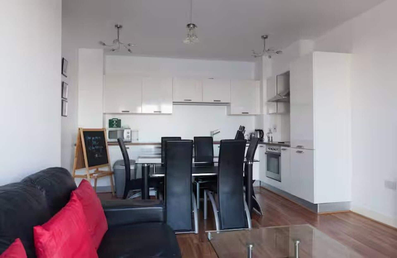 Interior, Waterfront Views 2 Beds / 2 Baths, Dublin