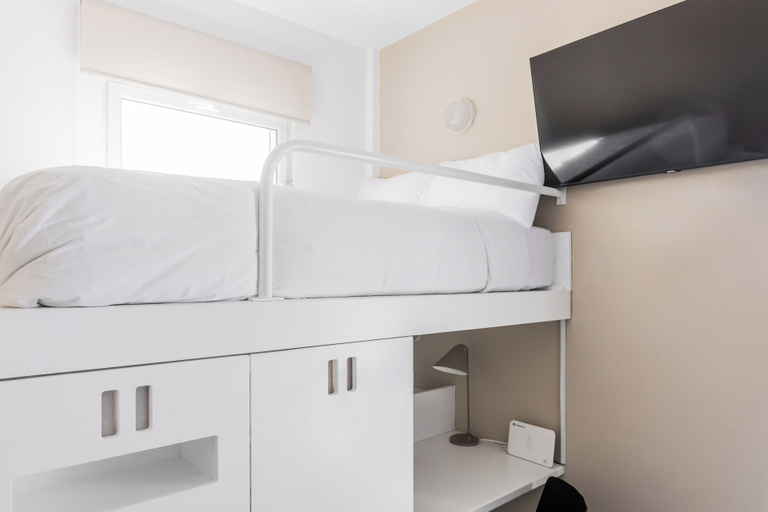 Bedroom 3, Snug by Zoia Living, Attica