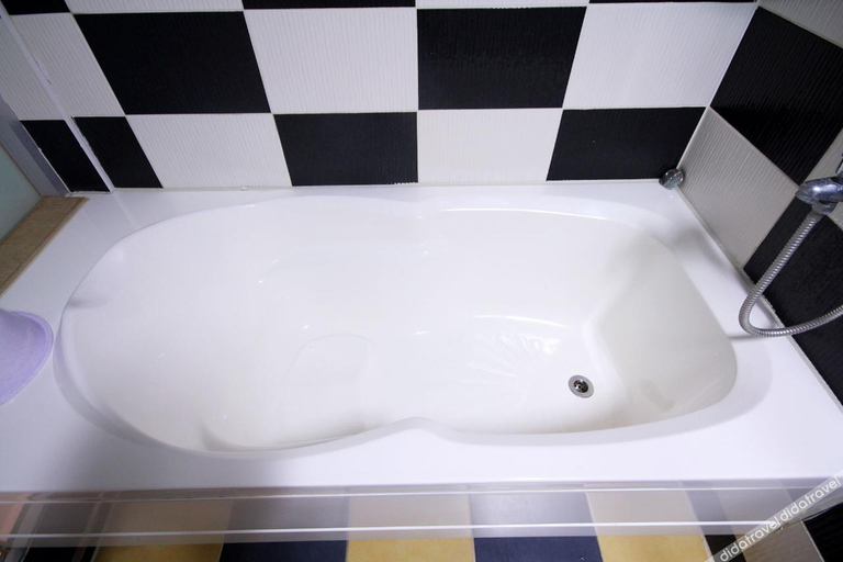 Bathroom 5, Yangsan Deokgye N, Yangsan