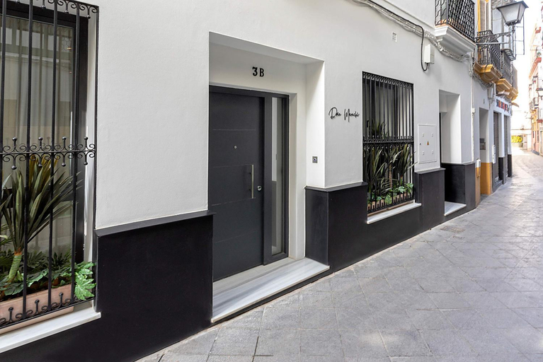 Others 5, Genteel Home Lagar, Sevilla