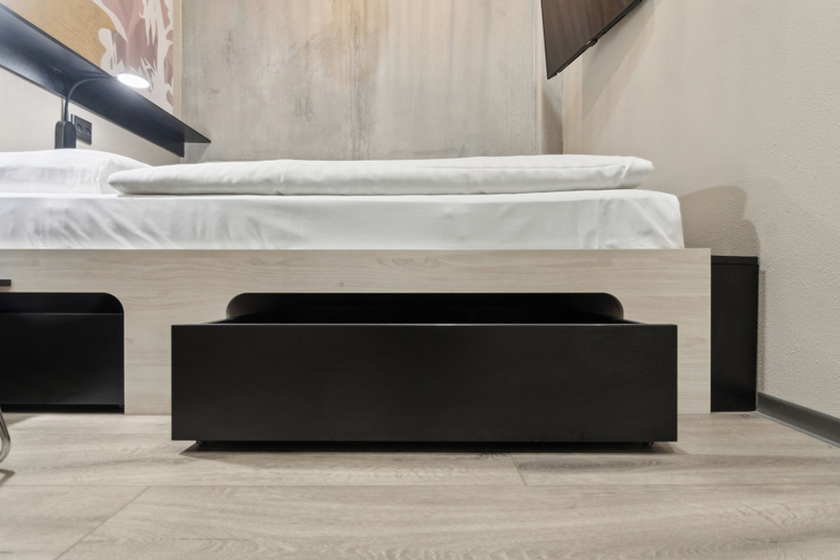 Room 5, Hotel Fyrtøjet - We give less You save more, Odense