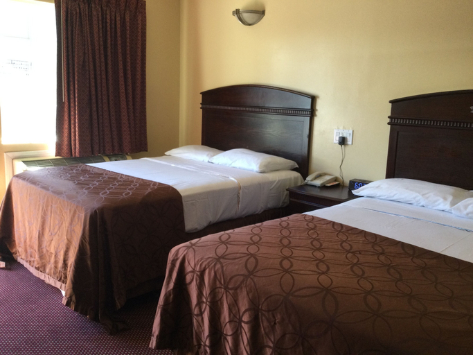 Bedroom 2, Carlton Motor lodge, Los Angeles